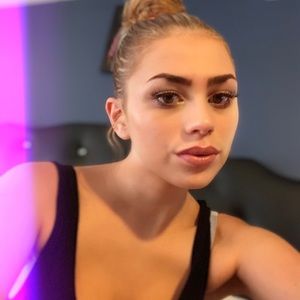 Meet your Posher, Arianna